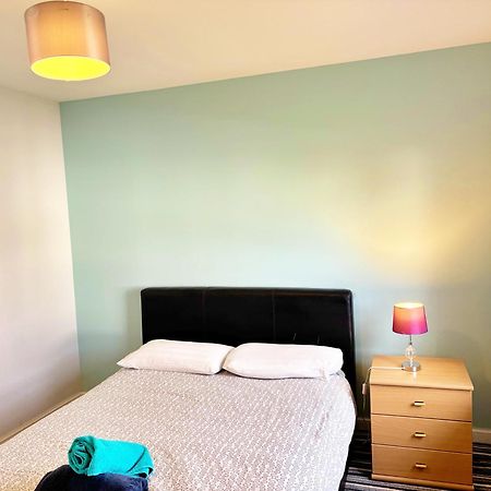 Newbuild - 3 Bedrooms, 2 Baths,5 Mins From Airport Edinburgh Exterior photo