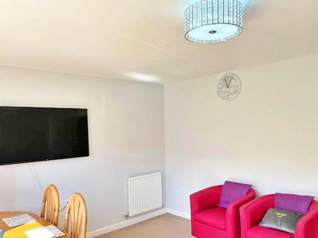 Newbuild - 3 Bedrooms, 2 Baths,5 Mins From Airport Edinburgh Exterior photo